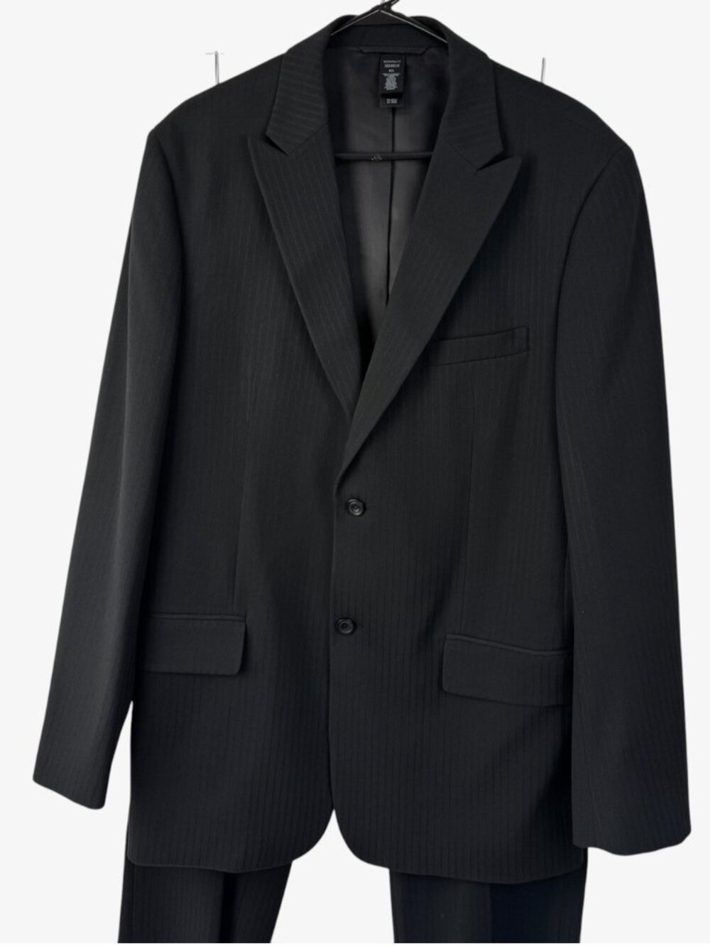 Claiborne Mens Modern Fit Suit 42L W34 L32 Black Pinstripe 2-Piece Set Polyester